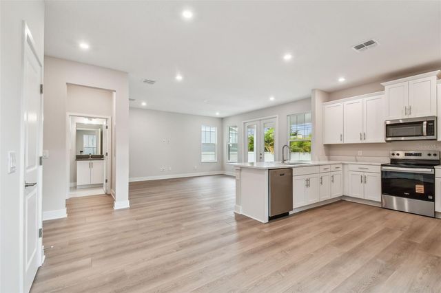 5663 DARTMOUTH AVENUE N, St Petersburg, FL 33710