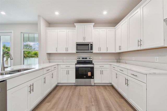 5663 DARTMOUTH AVENUE N, St Petersburg, FL 33710