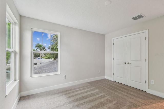 5663 DARTMOUTH AVENUE N, St Petersburg, FL 33710