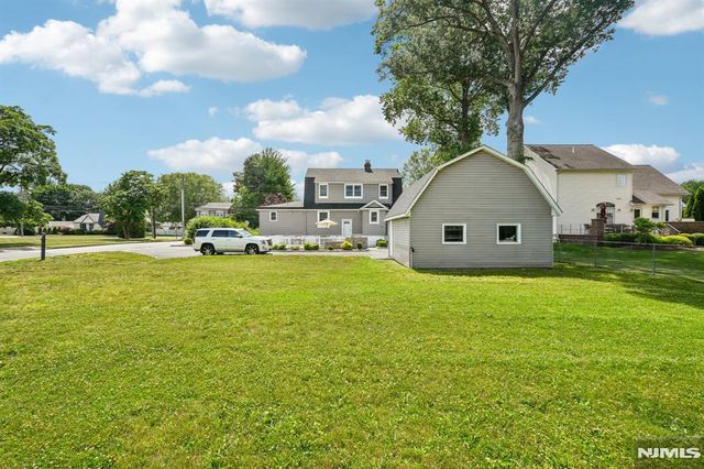 377 Hollywood Avenue, Fairfield, NJ 07004