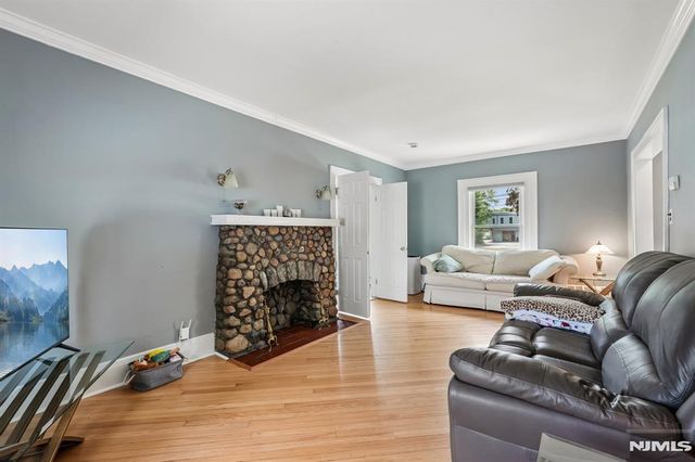 377 Hollywood Avenue, Fairfield, NJ 07004