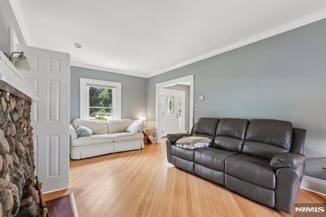 377 Hollywood Avenue, Fairfield, NJ 07004