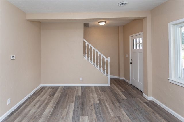 1008 Pittsburgh St, Scottdale, PA 15683