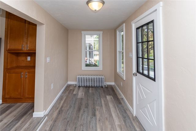 1008 Pittsburgh St, Scottdale, PA 15683