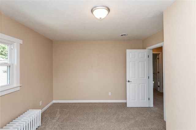 1008 Pittsburgh St, Scottdale, PA 15683