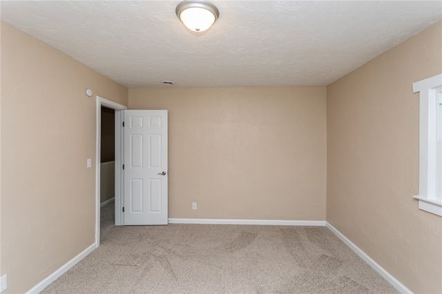 1008 Pittsburgh St, Scottdale, PA 15683