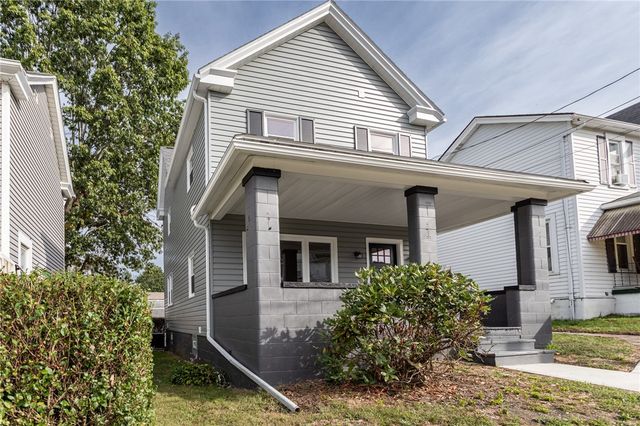 1008 Pittsburgh St, Scottdale, PA 15683