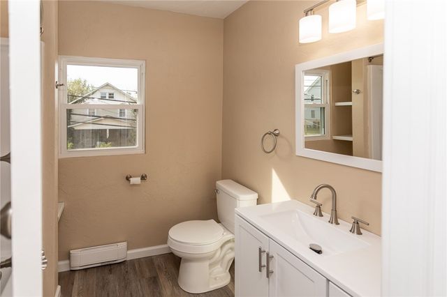 1008 Pittsburgh St, Scottdale, PA 15683