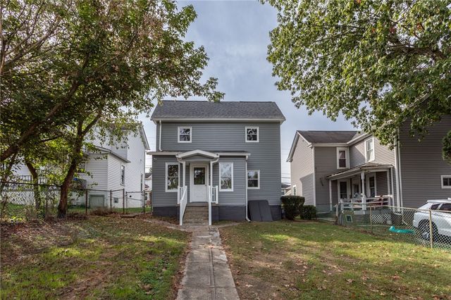 1008 Pittsburgh St, Scottdale, PA 15683