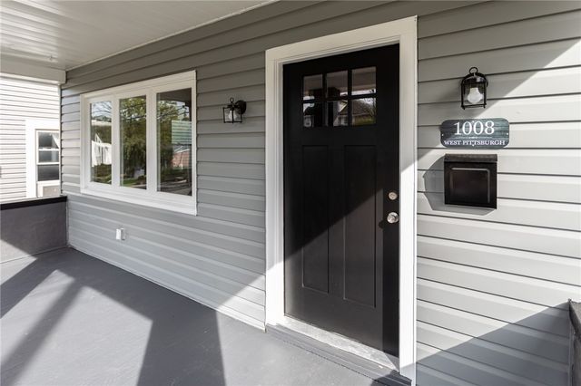 1008 Pittsburgh St, Scottdale, PA 15683