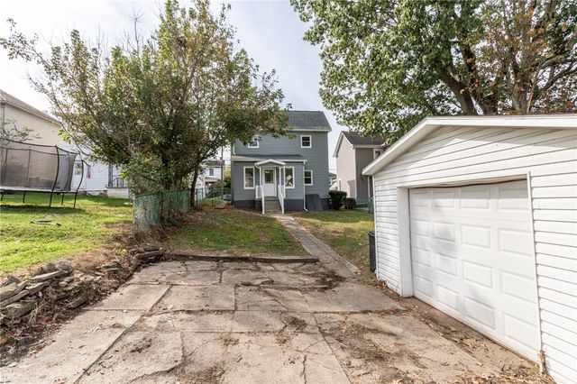 1008 Pittsburgh St, Scottdale, PA 15683