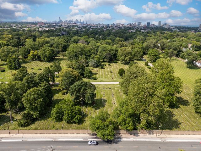 7116 S University Avenue, Chicago, IL 60619