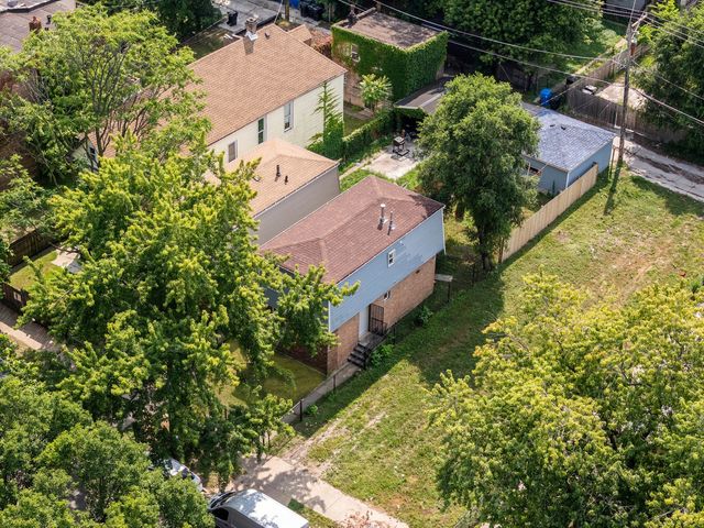 7116 S University Avenue, Chicago, IL 60619