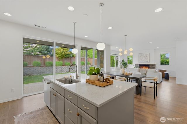 3959 Moonlight Court, Gig Harbor, WA 98332