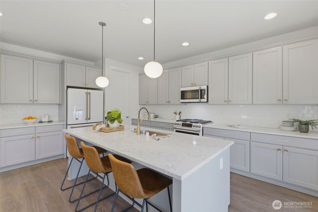 3959 Moonlight Court, Gig Harbor, WA 98332