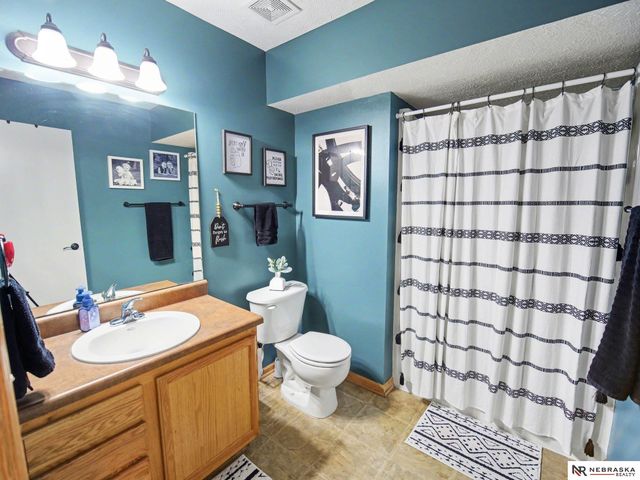 2616 W Garfield Street, Lincoln, NE 68522