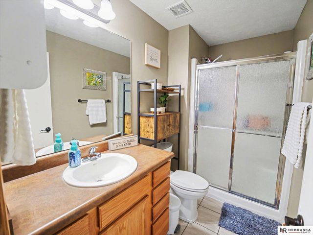 2616 W Garfield Street, Lincoln, NE 68522