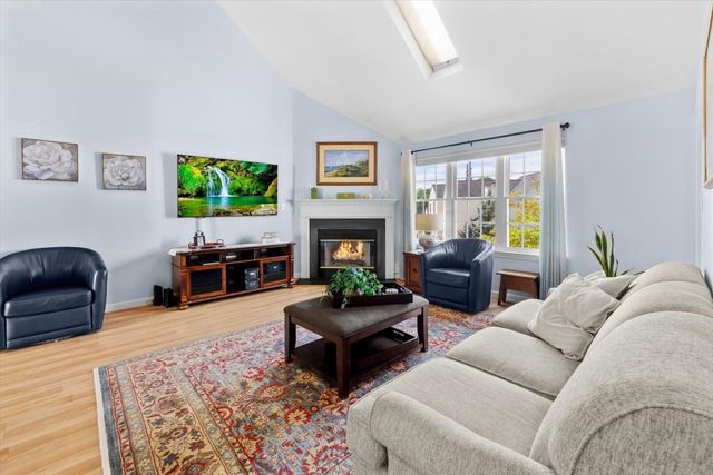28 Coldspring Dr C, Sutton, MA 01590