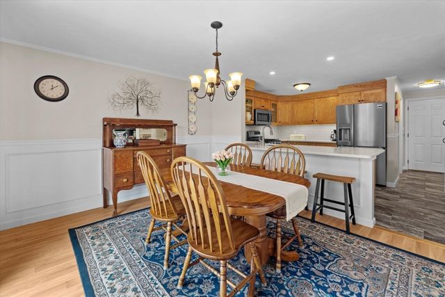 28 Coldspring Dr C, Sutton, MA 01590