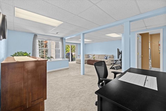 28 Coldspring Dr C, Sutton, MA 01590