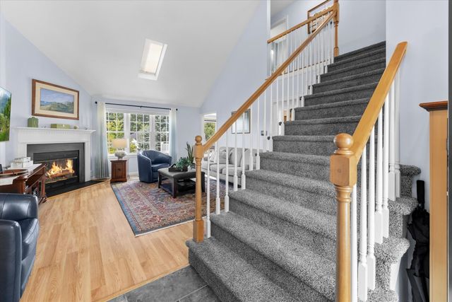 28 Coldspring Dr C, Sutton, MA 01590