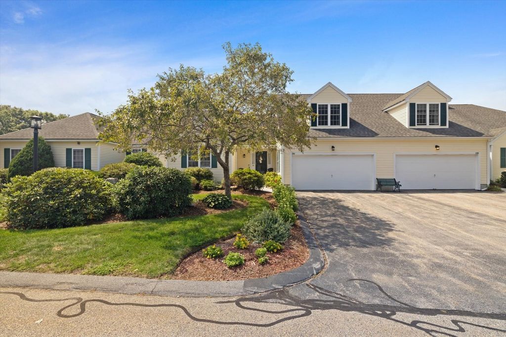 28 Coldspring Dr C, Sutton, MA 01590