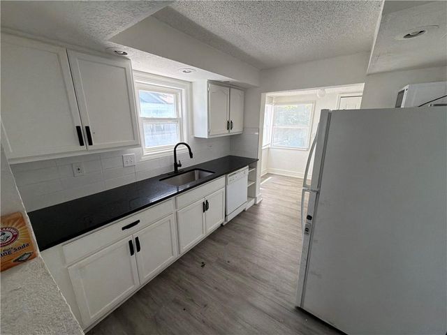 6902 Bellefontaine Avenue, Kansas City, MO 64132