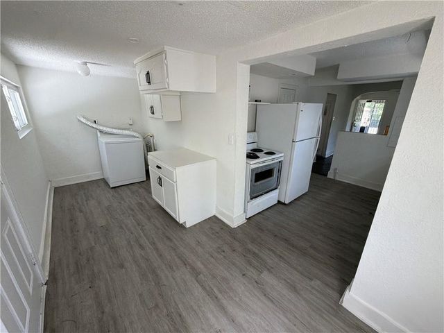 6902 Bellefontaine Avenue, Kansas City, MO 64132