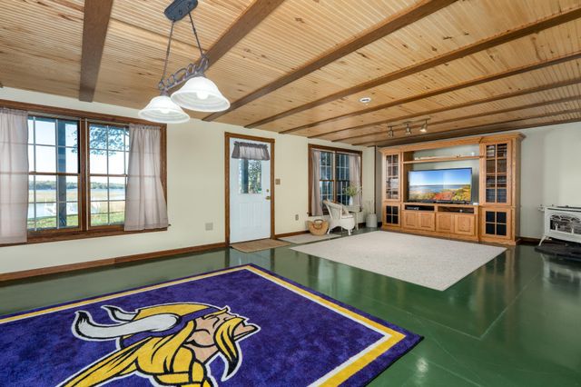 6322 Highland Scenic Road, Baxter, MN 56425