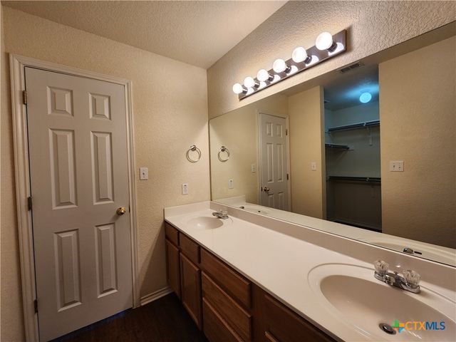 3014 Green Mountain Drive, New Braunfels, TX 78130