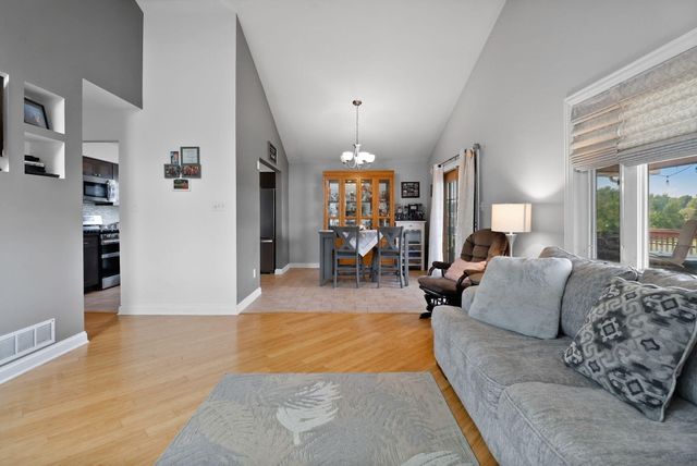 361 Sandwood Court, Valparaiso, IN 46383
