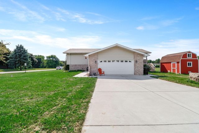 361 Sandwood Court, Valparaiso, IN 46383
