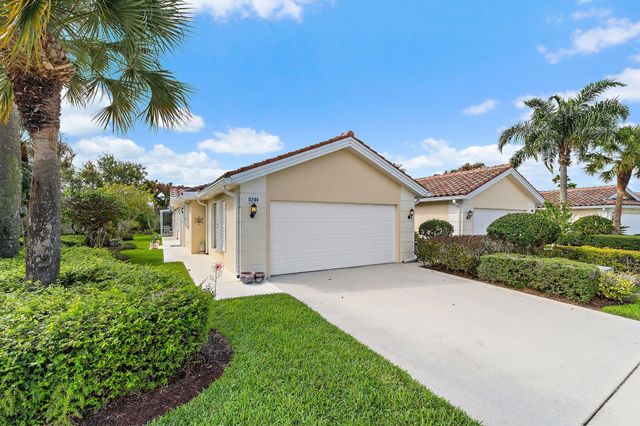 8240 SE Paurotis Lane, Hobe Sound, FL 33455