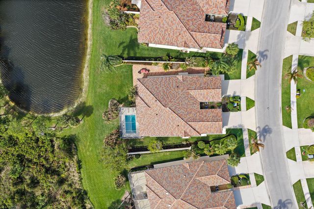 8240 SE Paurotis Lane, Hobe Sound, FL 33455