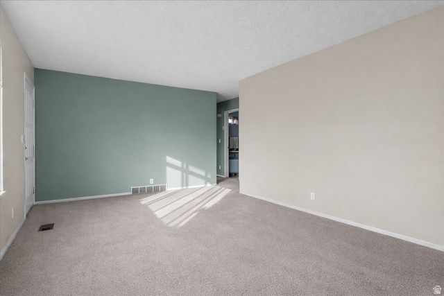 3633 S TOOLSON DR, Magna, UT 84044