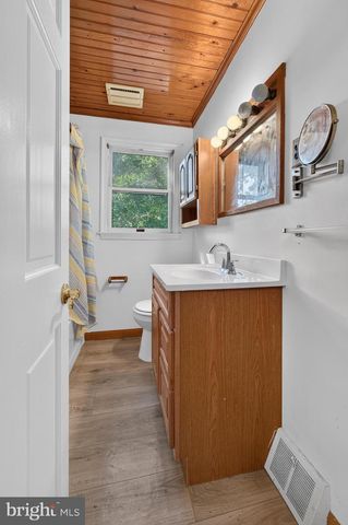 1180 BENNETT DR, Woodbury, NJ 08096