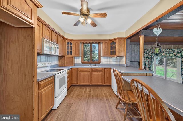 1180 BENNETT DR, Woodbury, NJ 08096