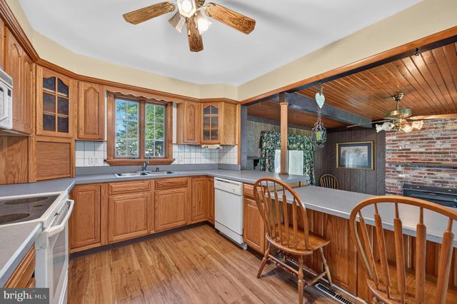 1180 BENNETT DR, Woodbury, NJ 08096