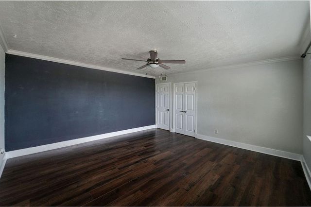 423 Old Colony Drive, Richmond, TX 77406