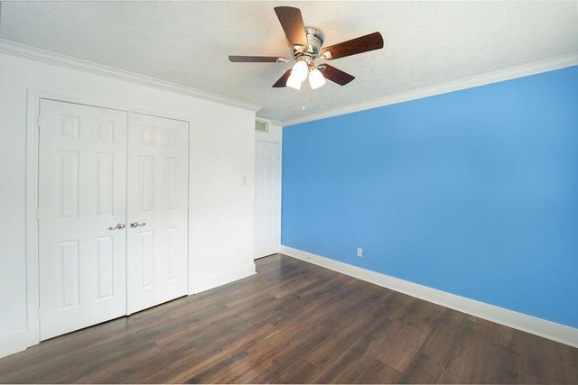 423 Old Colony Drive, Richmond, TX 77406