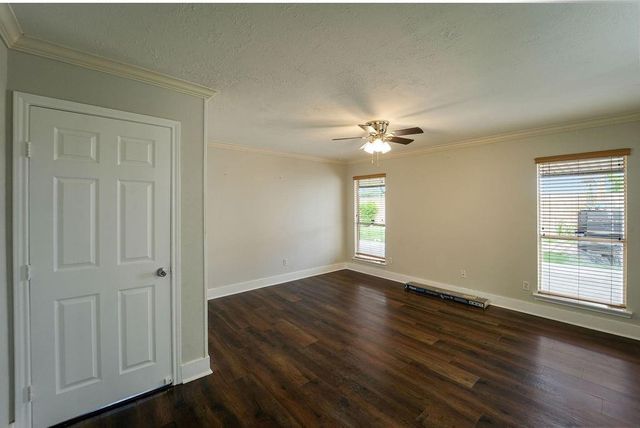 423 Old Colony Drive, Richmond, TX 77406