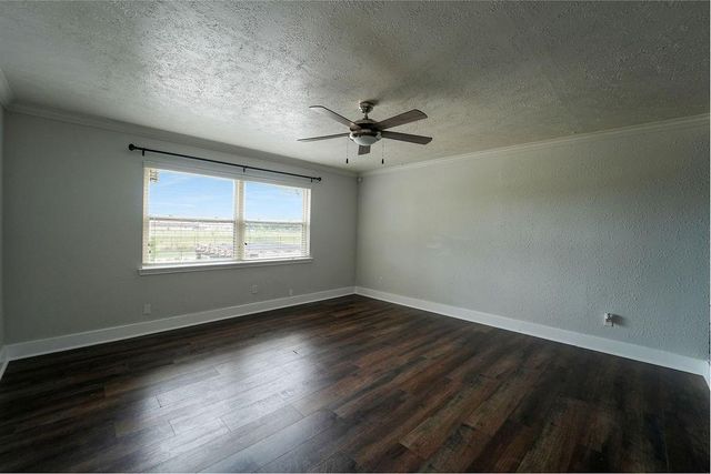 423 Old Colony Drive, Richmond, TX 77406