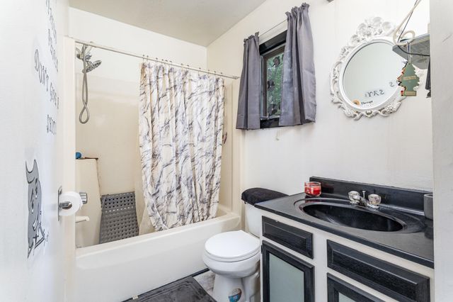 330 Ivy Drive, Roscommon, MI 48653