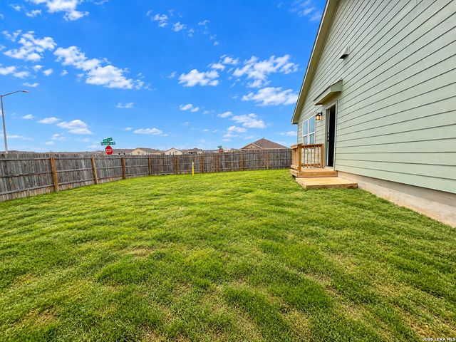 2902 Shore Lark, New Braunfels, TX 78130