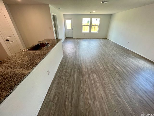 2902 Shore Lark, New Braunfels, TX 78130