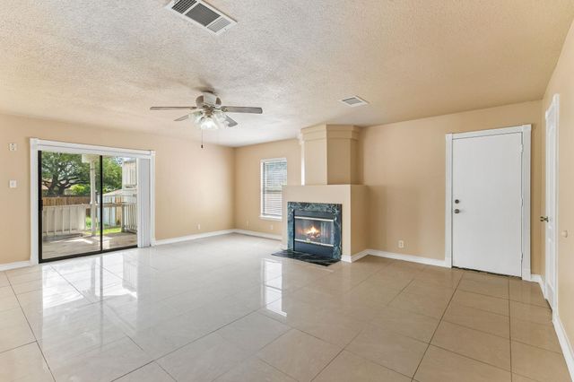 1300 Chalk LN, Cedar Park, TX 78613