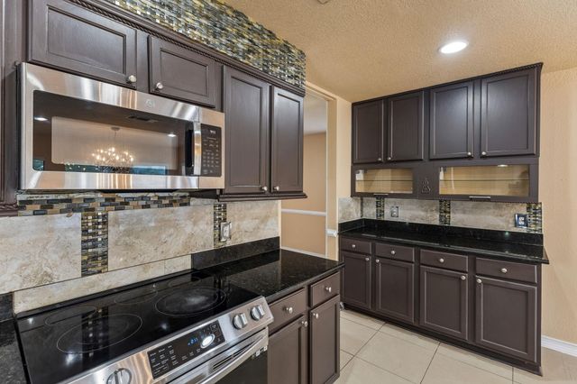 1300 Chalk LN, Cedar Park, TX 78613