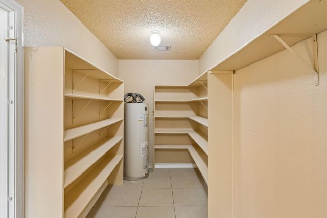 1300 Chalk LN, Cedar Park, TX 78613