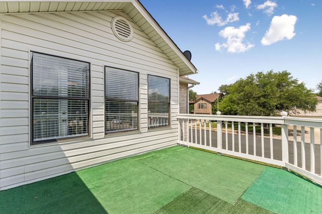 1300 Chalk LN, Cedar Park, TX 78613