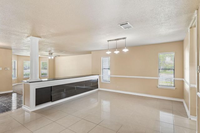 1300 Chalk LN, Cedar Park, TX 78613